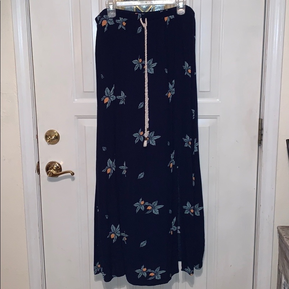 Mossimo Supply Co. Blue floral skirt